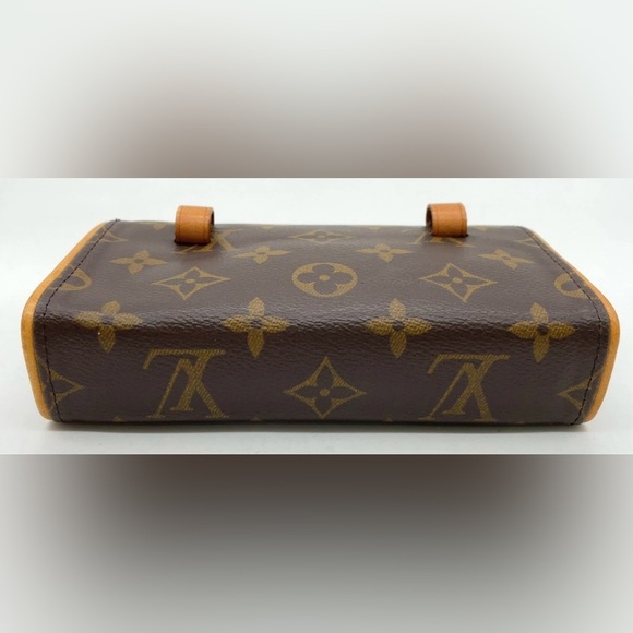 🔥Louis Vuitton Monogram Pochette Florentine date code FL0083 full inclusion🔥 - Picture 13 of 17
